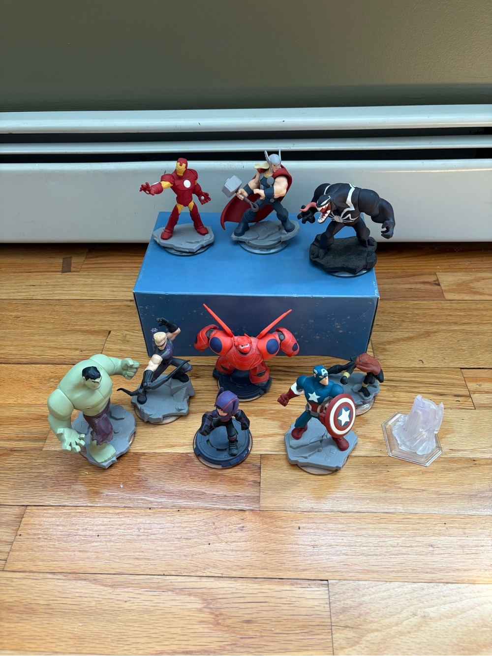 Disney Marvel Heroes Action Figure Set - Red, Blue, Black, Green